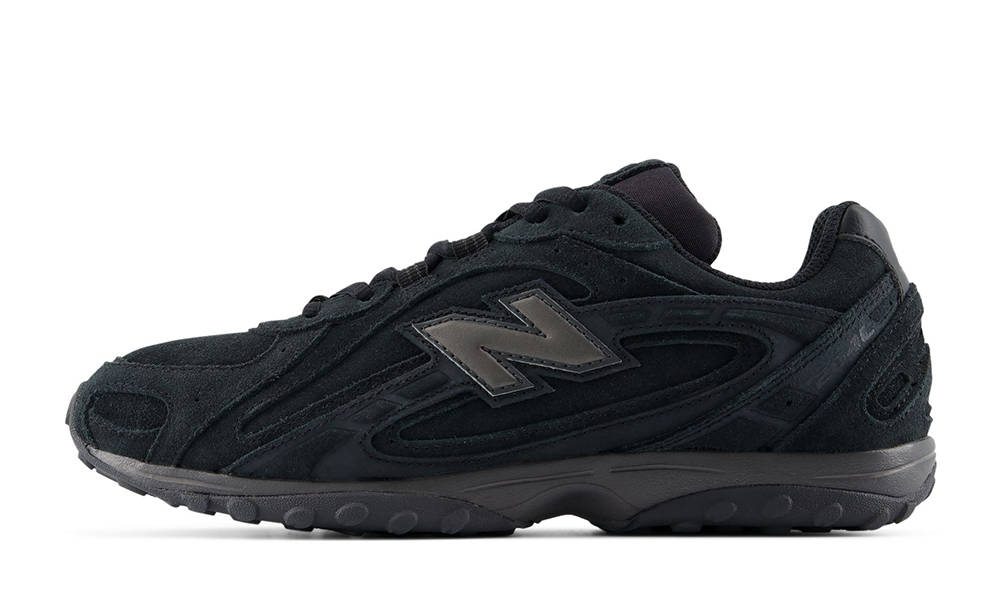 New Balance 204L Triple Black